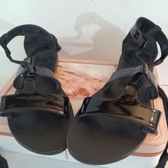 Strappy tie-up Patent Leather Sandals sz 9 - Picture 3 of 7